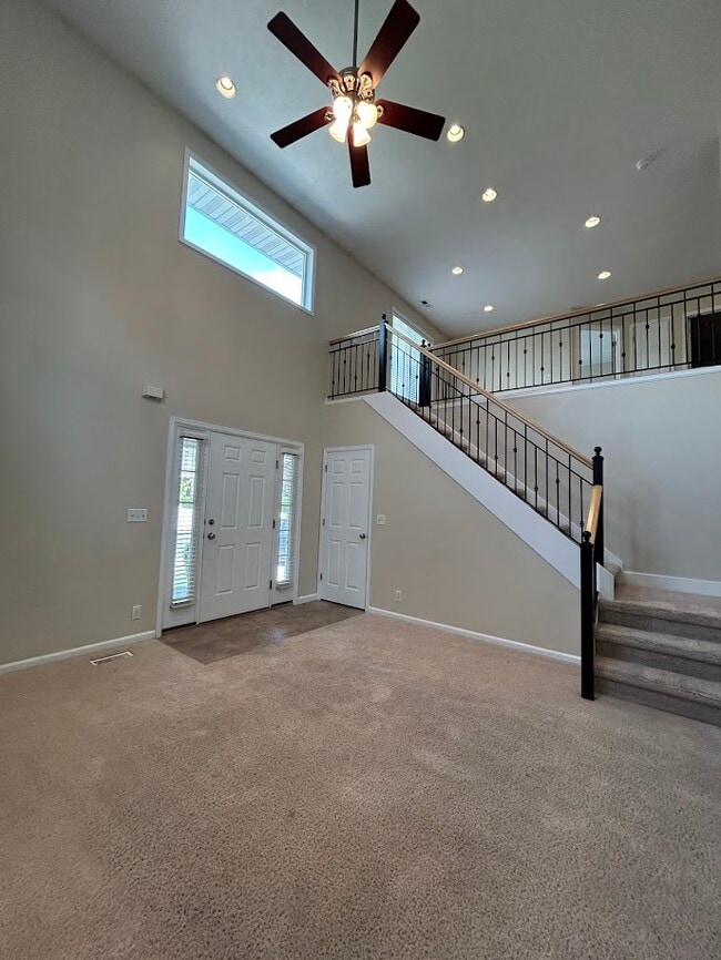 Building Photo - 686 E Union Garden Ct S