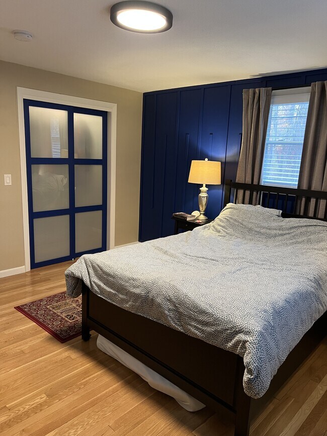 Building Photo - 27 Burlington Rd