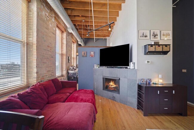 Building Photo - 417 S Jefferson St