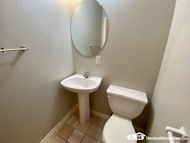 Building Photo - Perfect Townhome in the Boreas Pass Neighborhood