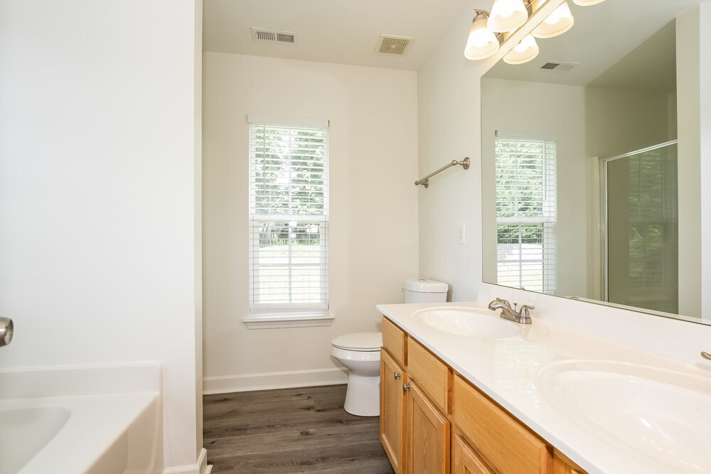 Building Photo - 248 Patrick Ave SW