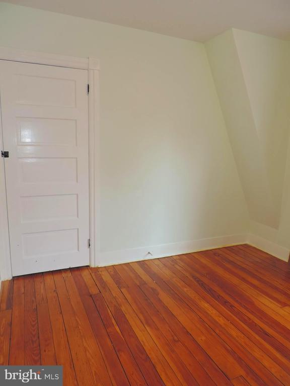 Building Photo - 309 Dartmouth Ave