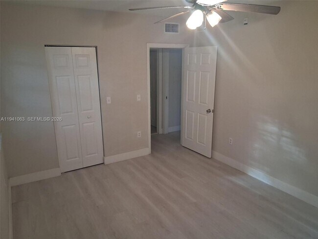 Building Photo - 2120 W Preserve Way