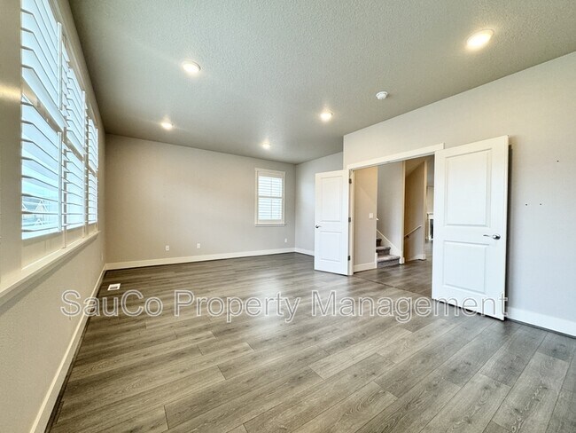Building Photo - 14419 SW 168th Ave