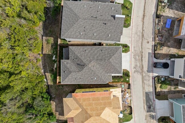 Building Photo - 4712 Plum Peach Bend