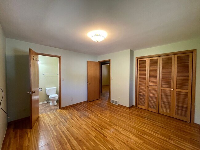 Building Photo - ***Coming Soon Mid July***Beautiful Northwest Rancher