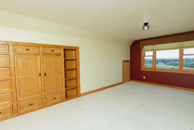 Building Photo - 11801 Rd 5.6 NE