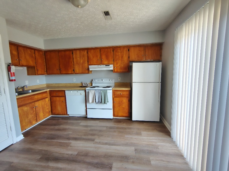 Building Photo - 12 Duiguid Dr