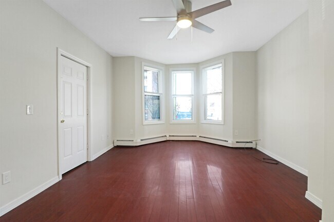 Building Photo - 1620 Palisade Ave