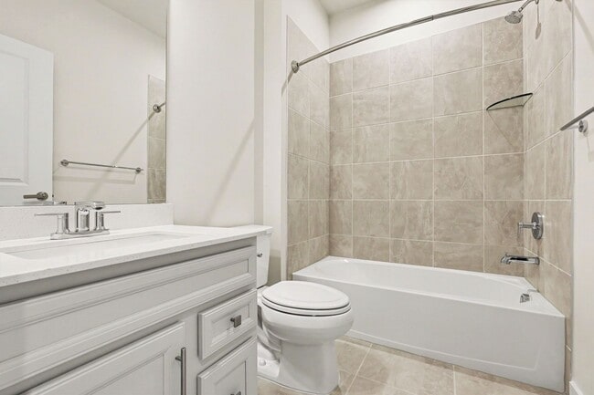 Building Photo - 9177 Edenderry Dr