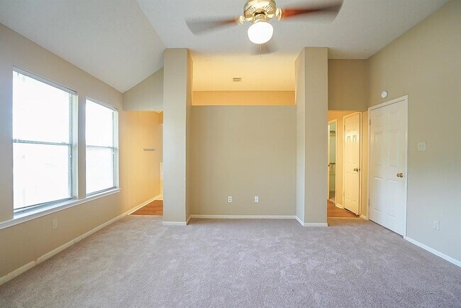 Building Photo - 1246 Manchester Cir
