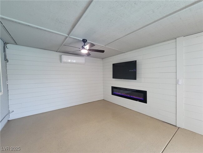 Building Photo - 5836 Corazon Dr