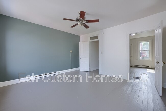 Building Photo - 464 Lafayette St