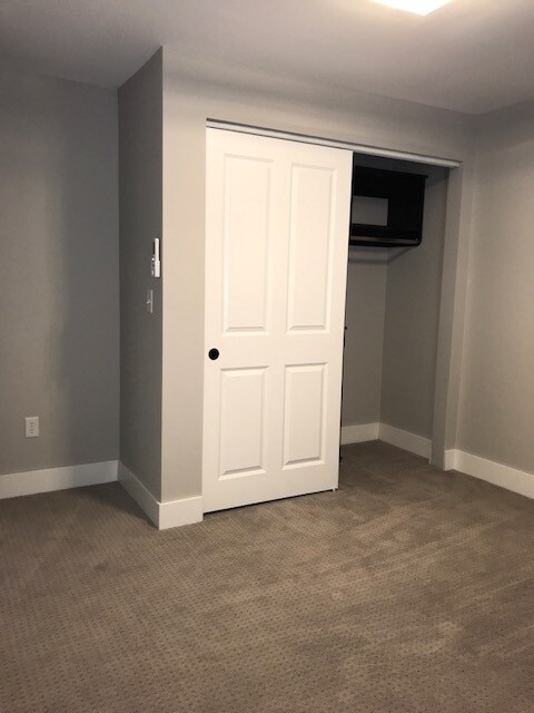 bdrm closet - 626 S Main St