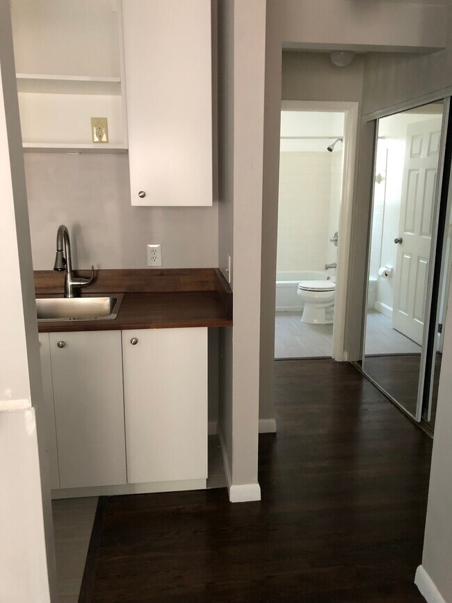 2116 Kemper Ln 2116 Kemper Ln Cincinnati OH 45206 Apartment Finder