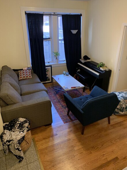 Primary Photo - 151 Endicott St