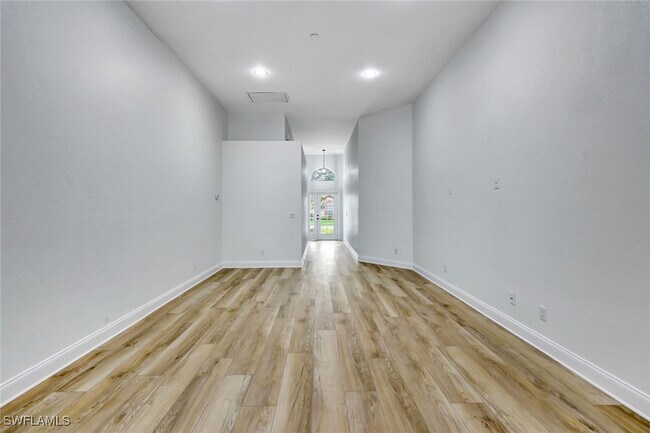 Building Photo - 7052 Timberland Cir