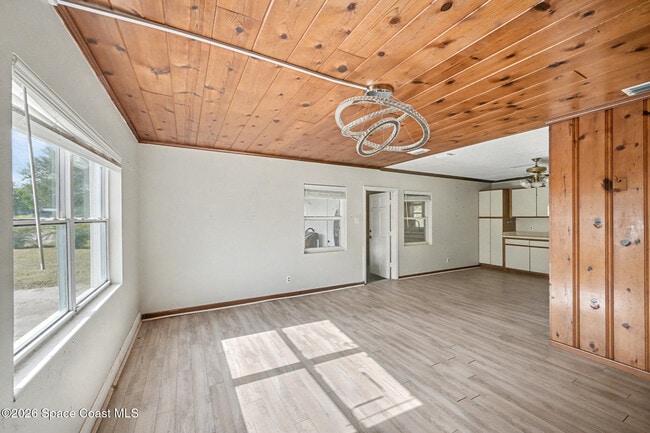 Building Photo - 2759 Myers Dr NE