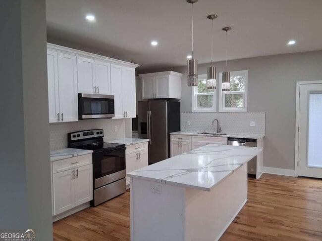 Building Photo - 3180 Tackett Rd