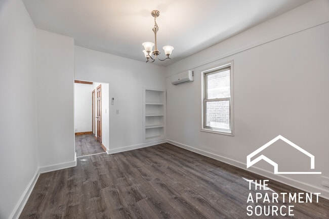 Building Photo - 3147 N Spaulding Ave