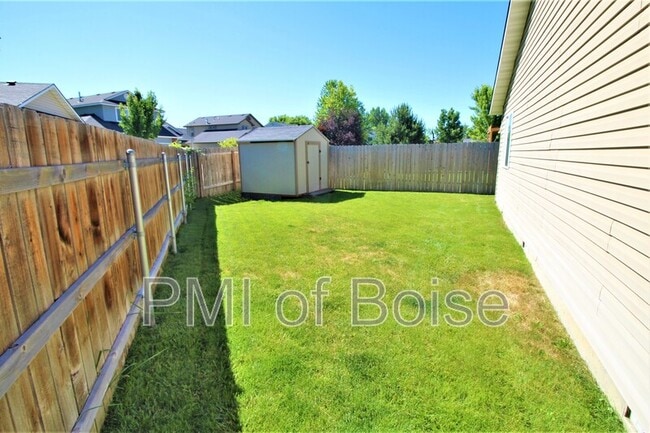 Building Photo - 306 Pietra Way