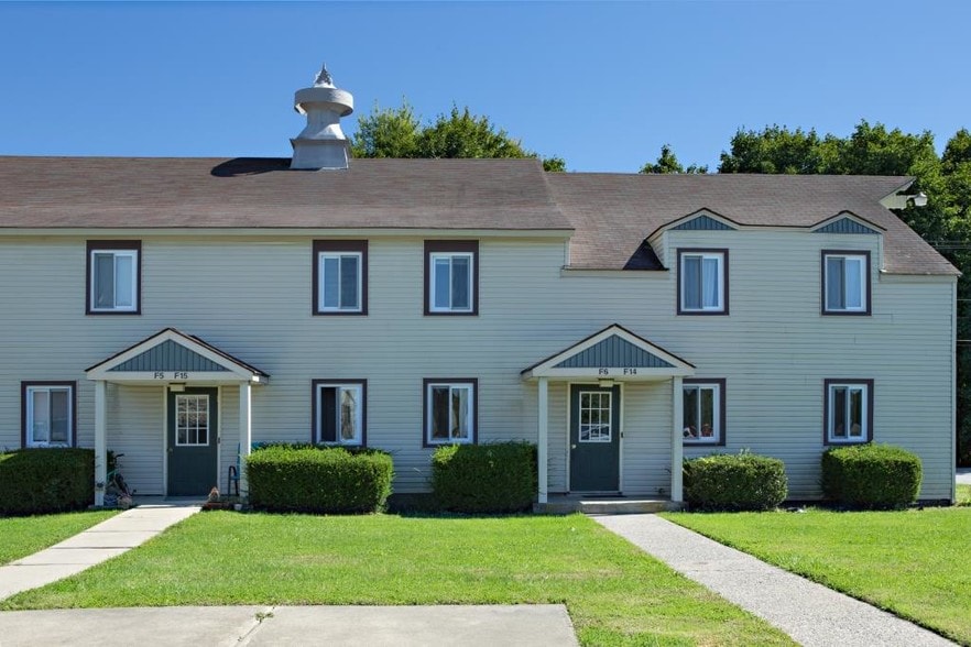 Hopewell Gardens 228 Route 376 Hopewell Junction NY 12533 Apartment