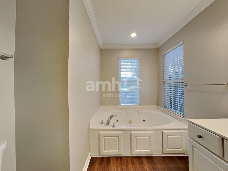 Building Photo - 408 Mossie Smith Rd