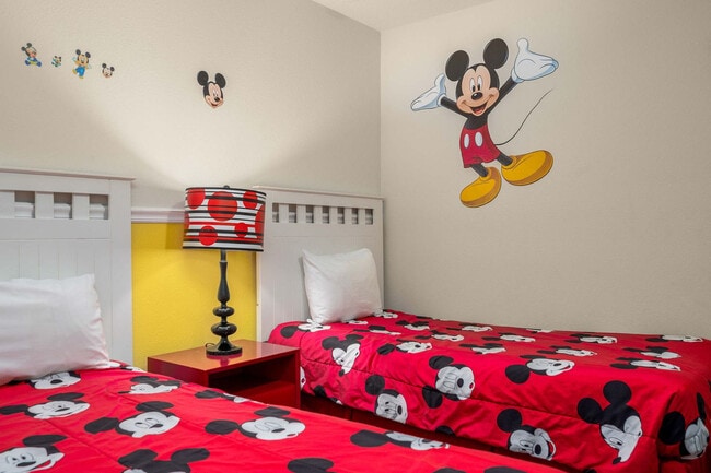 Building Photo - 1626 Lima Ave