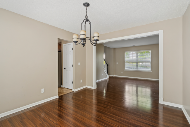Building Photo - Spacious 4-Bedroom Retreat in Fuquay-Varin...