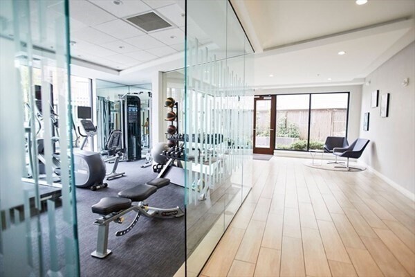 Building Photo - 197 Washington St