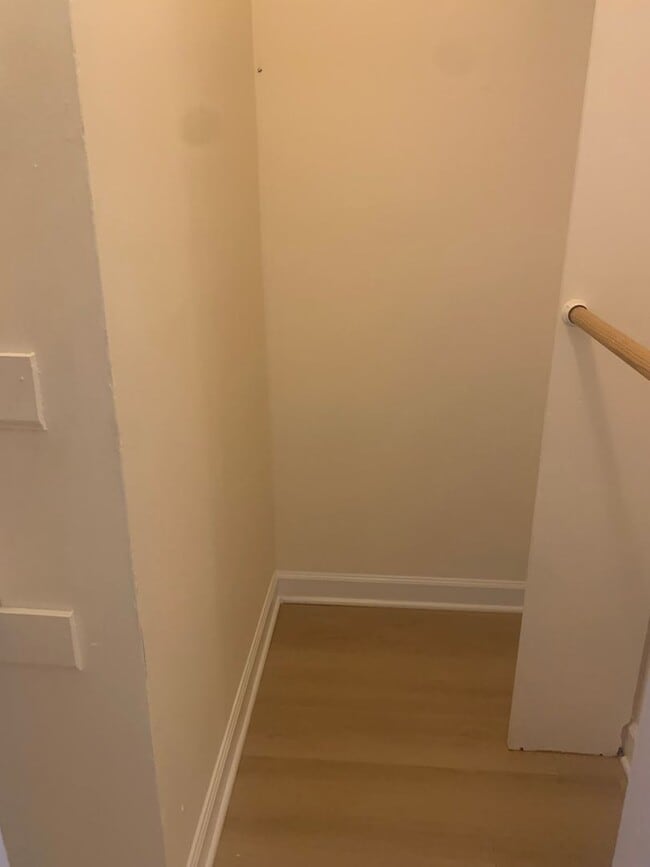 Building Photo - 6133 Highcastle Ct