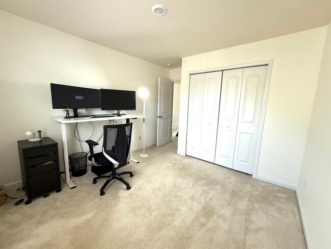 Building Photo - 15213 Wrights Crossing Dr