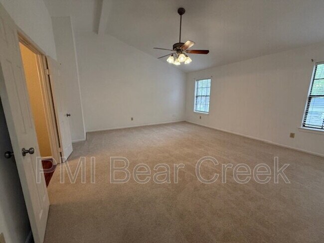 Building Photo - 7818 Sunny Ridge Dr
