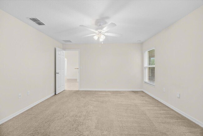 Building Photo - 8736 98th Ct