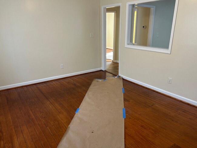 Building Photo - 734 Ferndale Ave