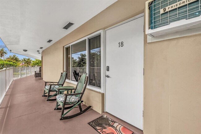 Building Photo - 2501 N Ocean Blvd