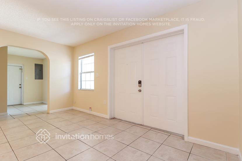 Building Photo - 11781 128th Ave N