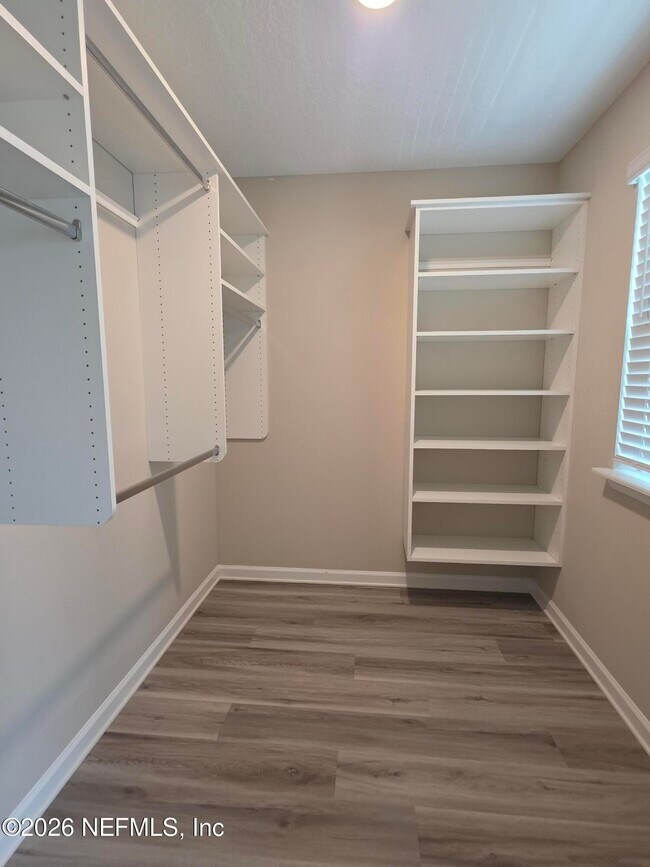 Building Photo - 12784 Josslyn Ln