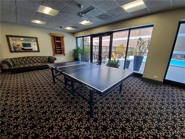 Building Photo - 620 Peachtree St NE