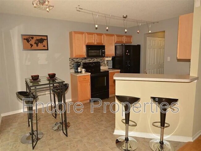 Building Photo - 6225 Saybrooke Dr