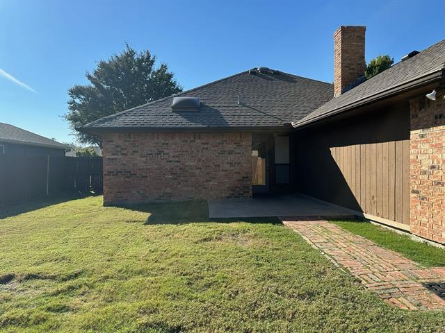 Building Photo - 2033 Espinosa Dr