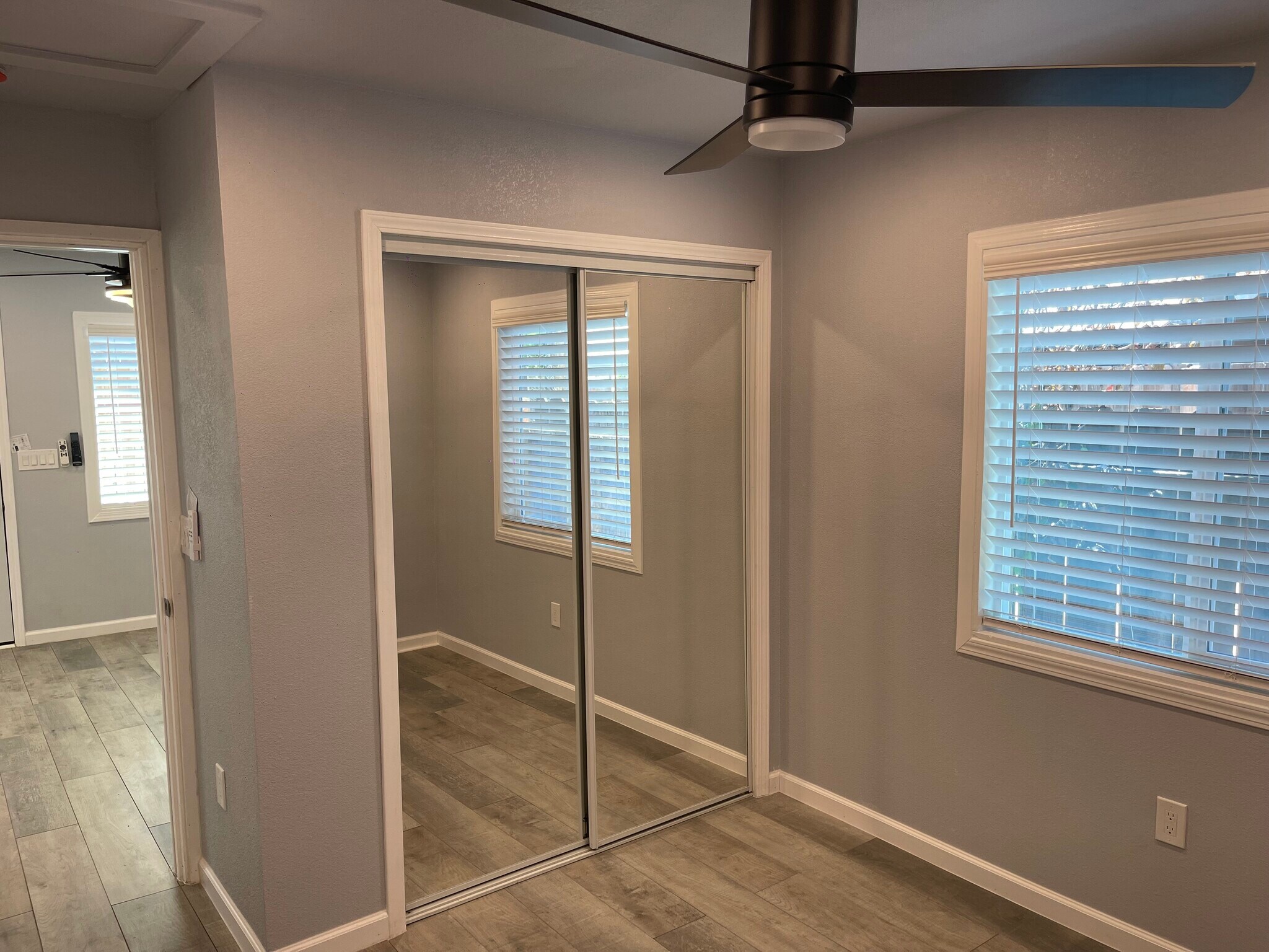 Building Photo - 2529 Crommelin Ave