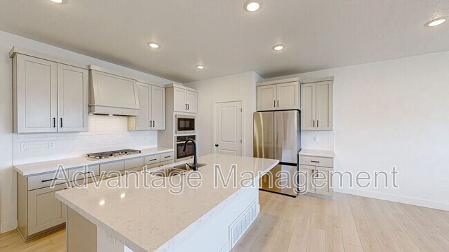 Building Photo - 7 S Moonlit Rd