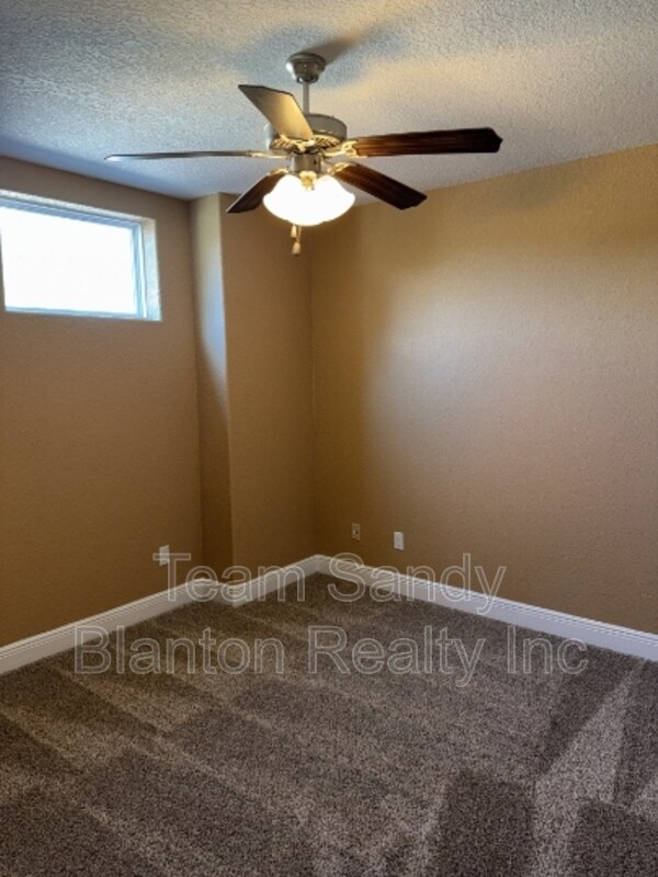 Building Photo - 7071 Lake Joanne Dr