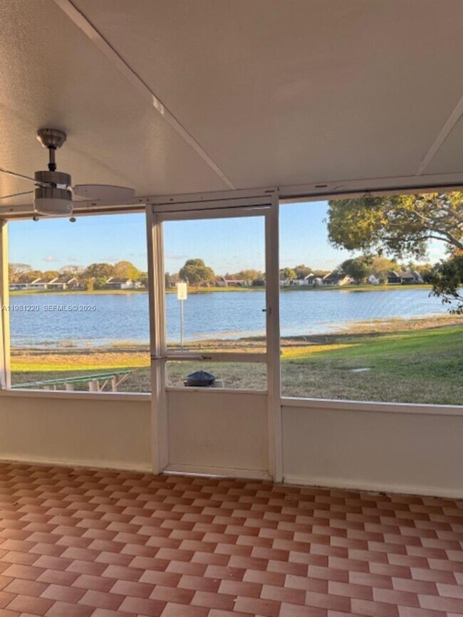 Building Photo - 4929 SW 139th Ct