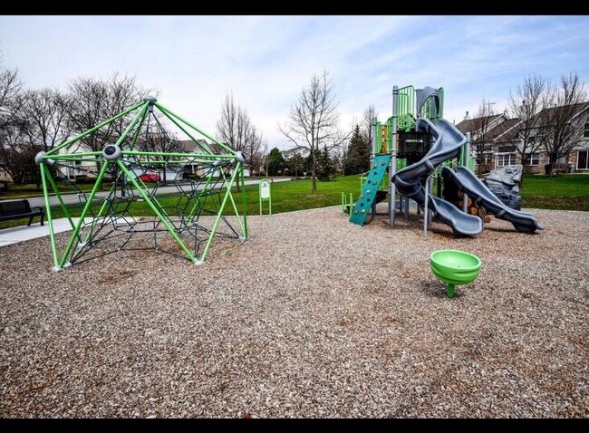 Building Photo - 192 Cheviot Ct