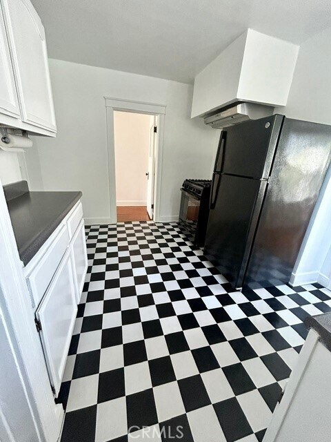 Building Photo - 624 Parkman Ave