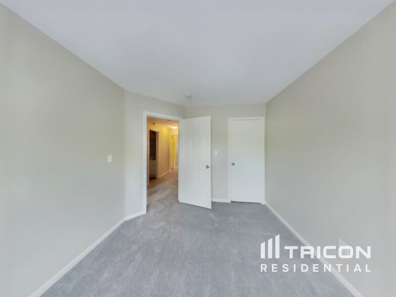 Building Photo - 4531 Riverbrook Ln