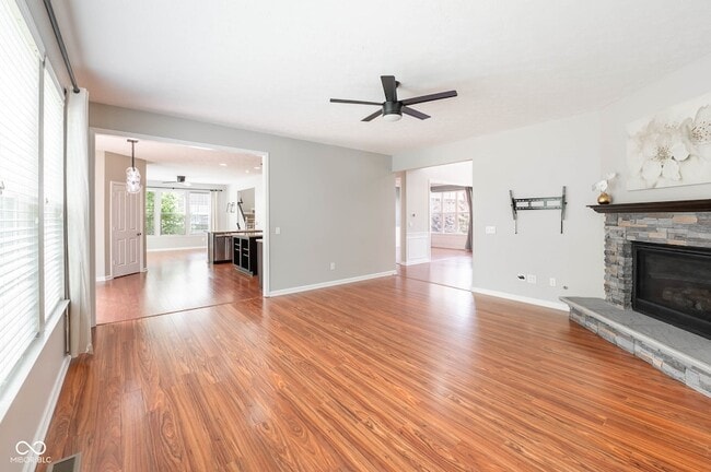 Building Photo - 1325 Brentford Ln