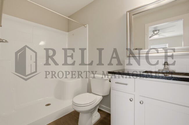 Building Photo - 622 W 50th St S